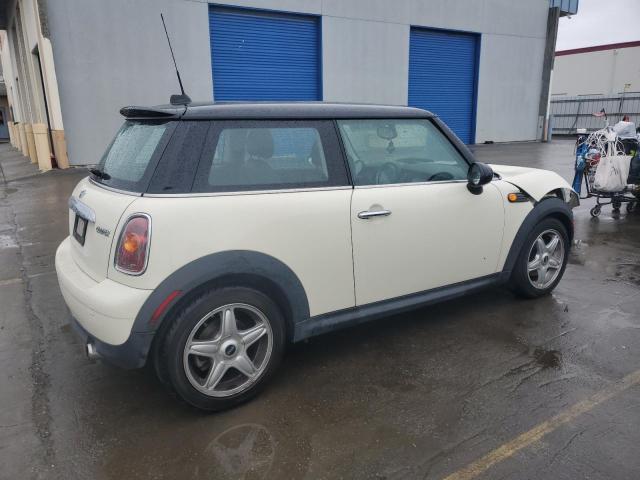 Photo 3 from auction – 2009 MINI COOPER with VIN WMWMF33539TW79490