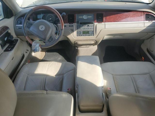 Photo 8 from auction – 2004 LINCOLN TOWN CAR U with VIN 1LNHM83W34Y614534