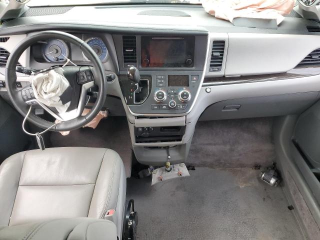 Photo 8 from auction – 2016 TOYOTA SIENNA XLE with VIN 5TDYK3DC5GS738614