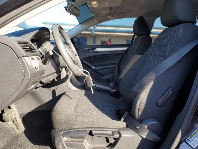 Photo 7 from auction – 2017 VOLKSWAGEN PASSAT S with VIN 1VWAT7A37HC077937