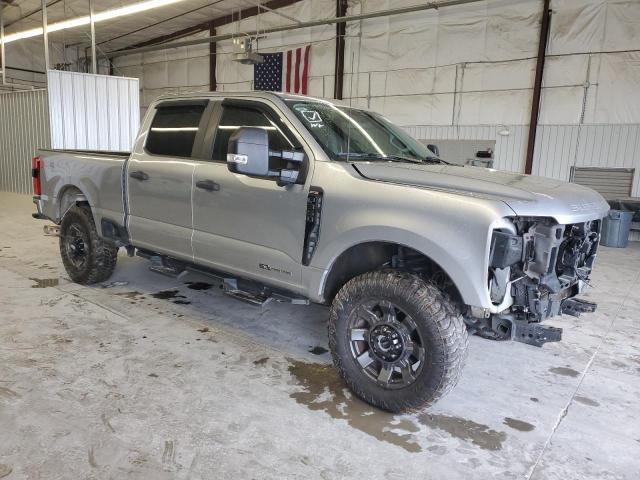 Photo 4 from auction – 2023 FORD F350 SUPER with VIN 1FT8W3BT9PEC53907