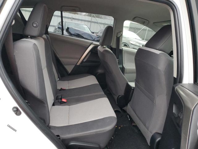 Photo 11 from auction – 2013 TOYOTA RAV4 LE with VIN JTMBFREV2D5015138