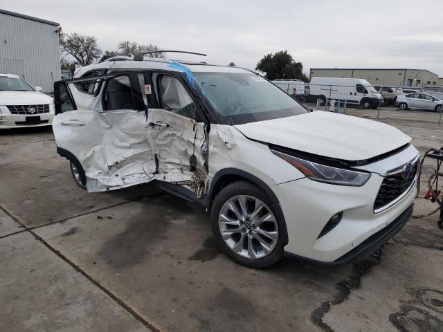 Photo 4 from auction – 2021 TOYOTA HIGHLANDER with VIN 5TDXBRCH1MS529376