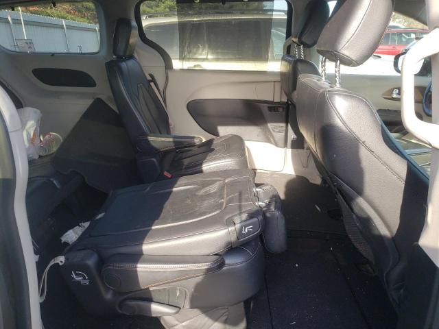 Photo 11 from auction – 2018 CHRYSLER PACIFICA T with VIN 2C4RC1BGXJR152227
