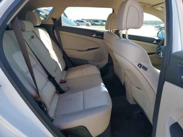Photo 10 from auction – 2018 HYUNDAI TUCSON SE with VIN KM8J2CA45JU744703