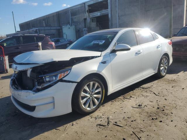 KIA OPTIMA EX 2018 with VIN 5XXGU4L35JG209413 - Photo from auction