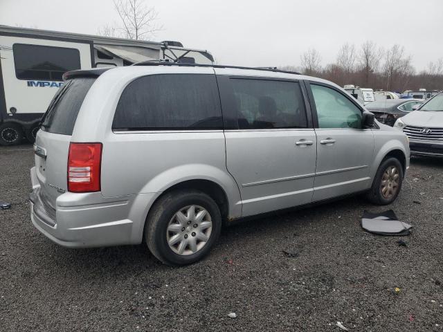 Photo 3 from auction – 2010 CHRYSLER TOWN & COU with VIN 2A4RR4DE8AR309629