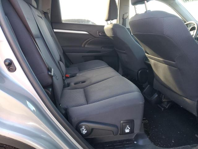 Photo 11 from auction – 2019 TOYOTA HIGHLANDER with VIN 5TDBZRFH2KS739936