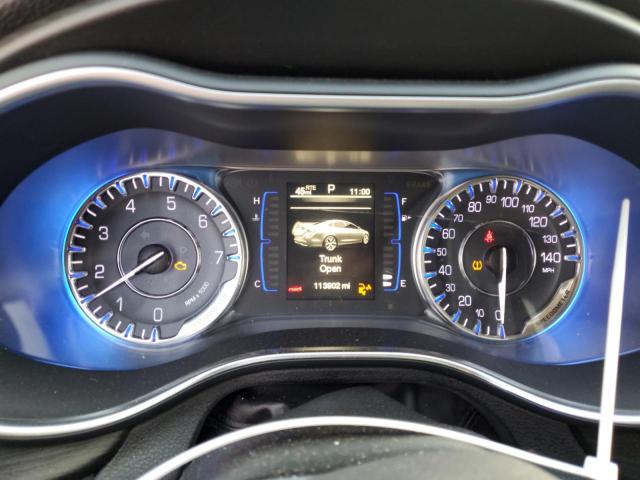Photo 9 from auction – 2015 CHRYSLER 200 LIMITE with VIN 1C3CCCAB1FN600774