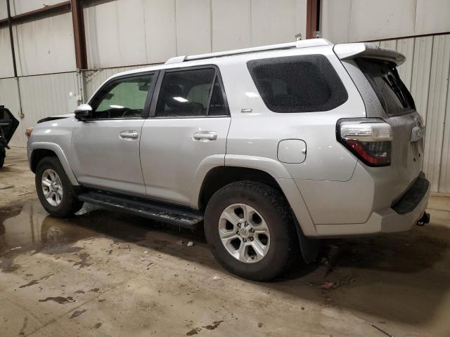 Photo 2 from auction – 2015 TOYOTA 4RUNNER SR with VIN JTEBU5JR3F5230176