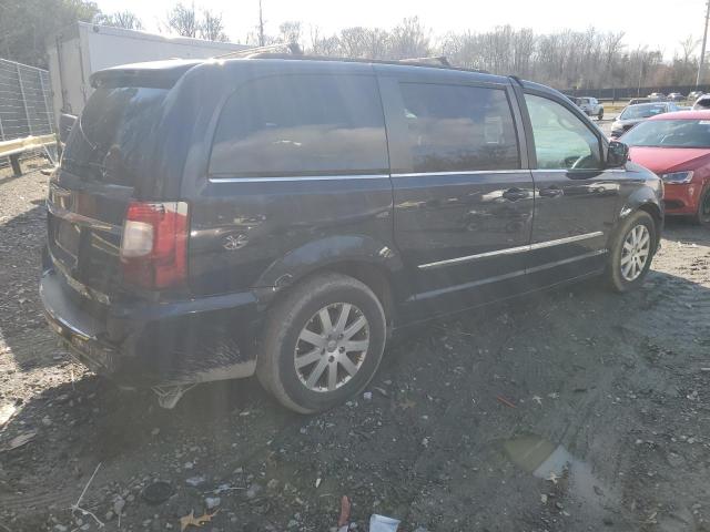 Photo 3 from auction – 2016 CHRYSLER TOWN & COU with VIN 2C4RC1BG8GR239570