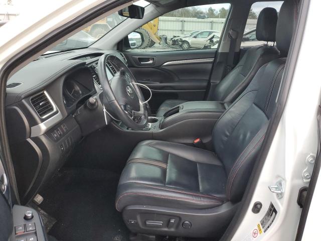 Photo 7 from auction – 2019 TOYOTA HIGHLANDER with VIN 5TDKZRFH7KS328435