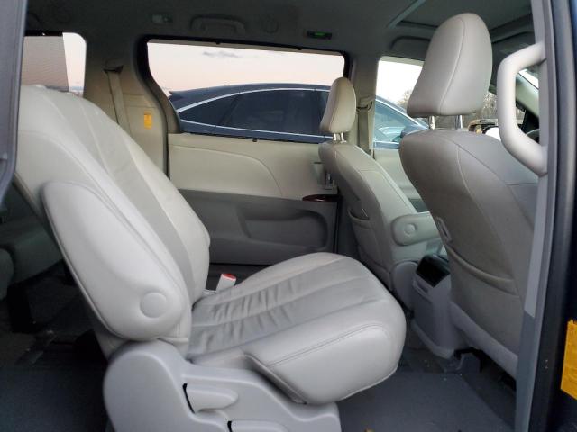 Photo 11 from auction – 2013 TOYOTA SIENNA XLE with VIN 5TDYK3DC8DS394689
