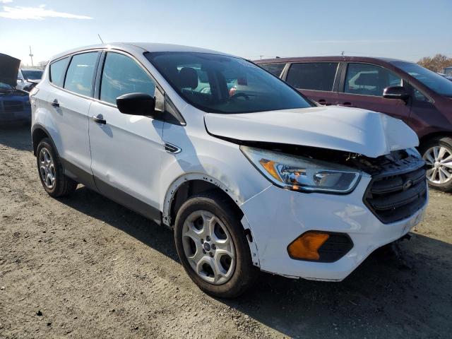 Photo 4 from auction – 2017 FORD ESCAPE S with VIN 1FMCU0F7XHUB45343