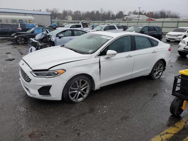 FORD FUSION SEL 2019 with VIN 3FA6P0CD0KR141390 - Photo from auction
