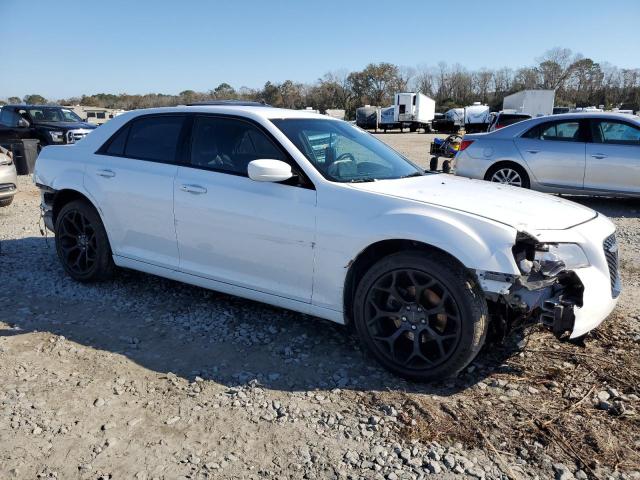 Photo 4 from auction – 2019 CHRYSLER 300 S with VIN 2C3CCABG6KH637725