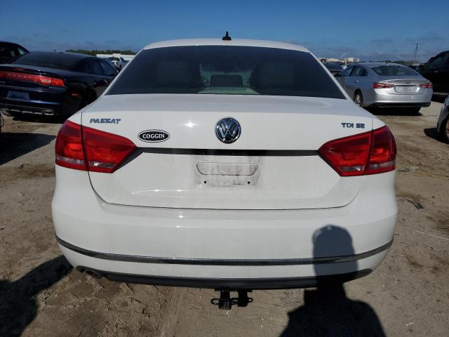 Photo 6 from auction – 2015 VOLKSWAGEN PASSAT SE with VIN 1VWBV7A31FC065410