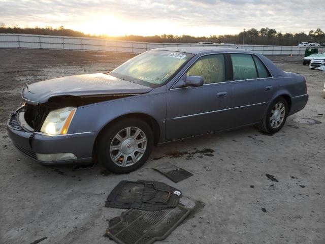 CADILLAC DTS 2008 with VIN 1G6KD57YX8U108526 - Photo from auction