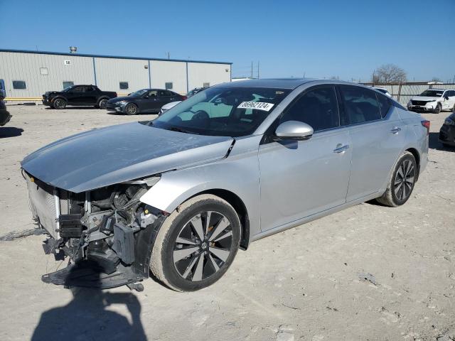 NISSAN ALTIMA SV 2019 with VIN 1N4BL4DV8KC106667 - Photo from auction