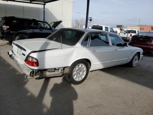 Photo 3 from auction – 2000 JAGUAR XJ8 with VIN SAJDA14C2YLF16237