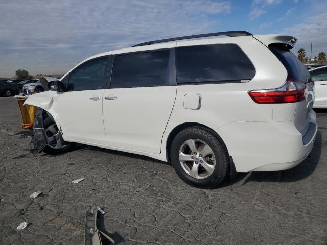 Photo 2 from auction – 2015 TOYOTA SIENNA XLE with VIN 5TDDK3DC8FS098170