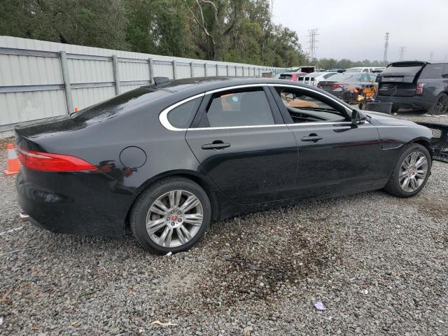 Zdjęcie 3 z aukcji – 2017 JAGUAR XF PREMIUM z VIN SAJBD4BVXHCY35547