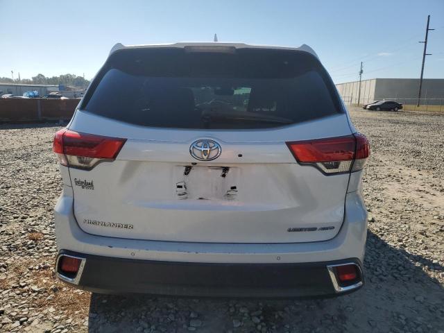 Photo 6 from auction – 2017 TOYOTA HIGHLANDER with VIN 5TDDZRFH7HS360500