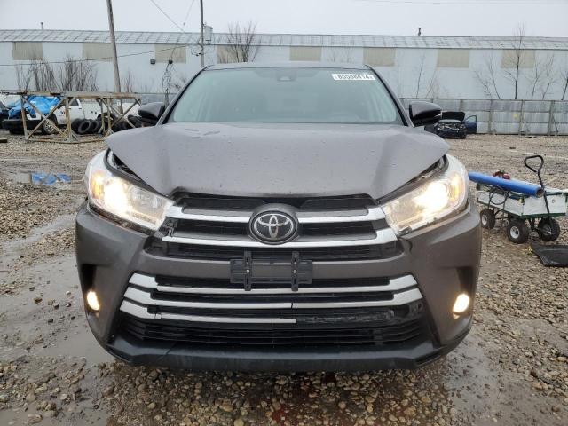 Photo 5 from auction – 2018 TOYOTA HIGHLANDER with VIN 5TDBZRFH2JS803133
