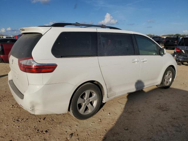 Photo 3 from auction – 2015 TOYOTA SIENNA LE with VIN 5TDKK3DCXFS548165