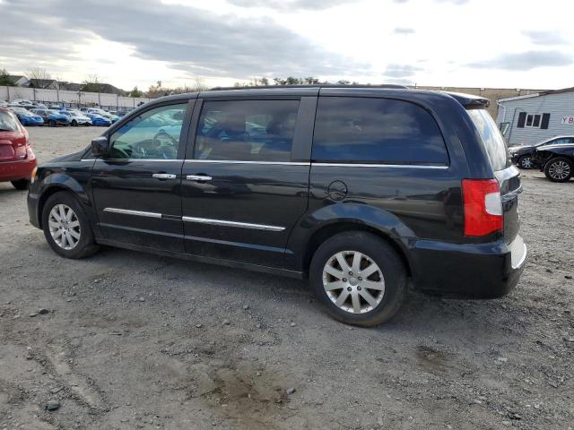 Photo 2 from auction – 2016 CHRYSLER TOWN & COU with VIN 2C4RC1BG2GR230136