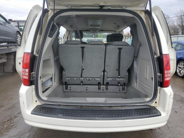 Photo 13 from auction – 2010 CHRYSLER TOWN & COU with VIN 2A4RR5D13AR176992