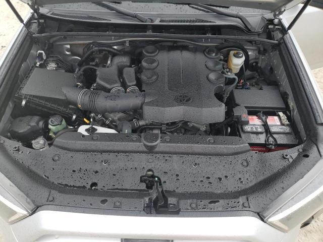 Photo 12 from auction – 2019 TOYOTA 4RUNNER SR with VIN JTEZU5JRXK5213545