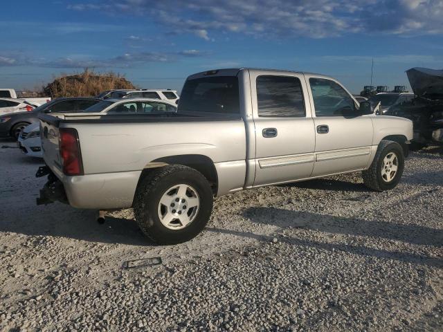 Photo 3 from auction – 2005 CHEVROLET SILVERADO with VIN 2GCEC13TX51392649