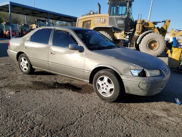 Photo 4 from auction – 1999 TOYOTA CAMRY LE with VIN JT2BF22K5X0211716