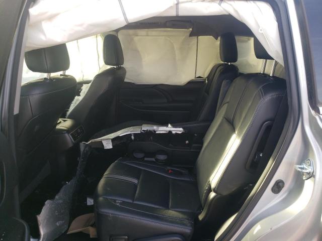 Photo 11 from auction – 2017 TOYOTA HIGHLANDER with VIN 5TDKZRFH2HS196242