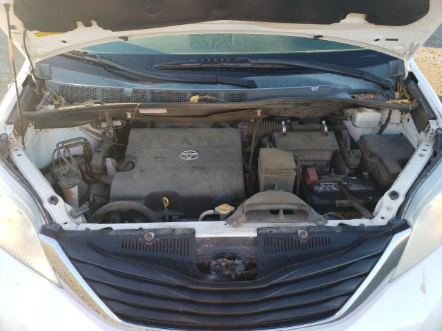 Photo 12 from auction – 2014 TOYOTA SIENNA LE with VIN 5TDKK3DC0ES445772