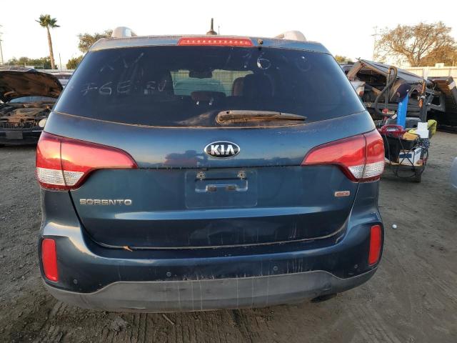 Photo 6 from auction – 2014 KIA SORENTO LX with VIN 5XYKTCA68EG540931