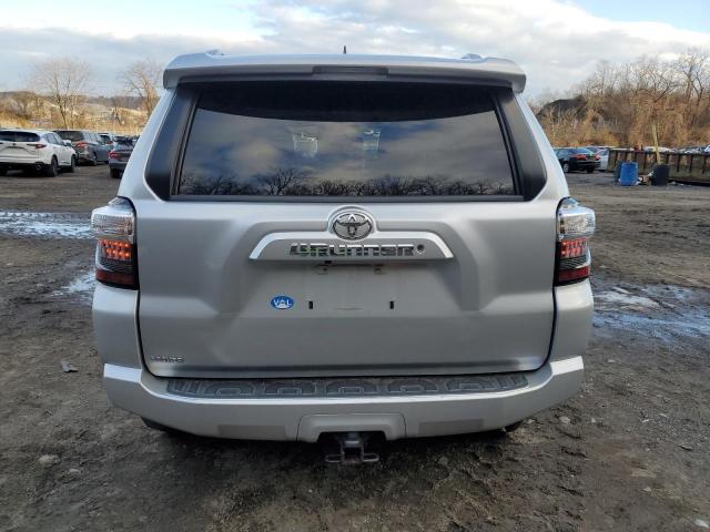 Photo 6 from auction – 2016 TOYOTA 4RUNNER SR with VIN JTEBU5JR0G5296198