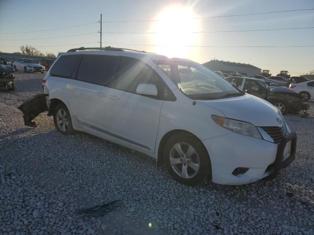 Photo 4 from auction – 2013 TOYOTA SIENNA LE with VIN 5TDKK3DC1DS331052