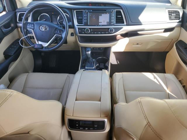 Фото 8 с аукциона – 2018 TOYOTA HIGHLANDER с VIN 5TDKZRFH9JS532264