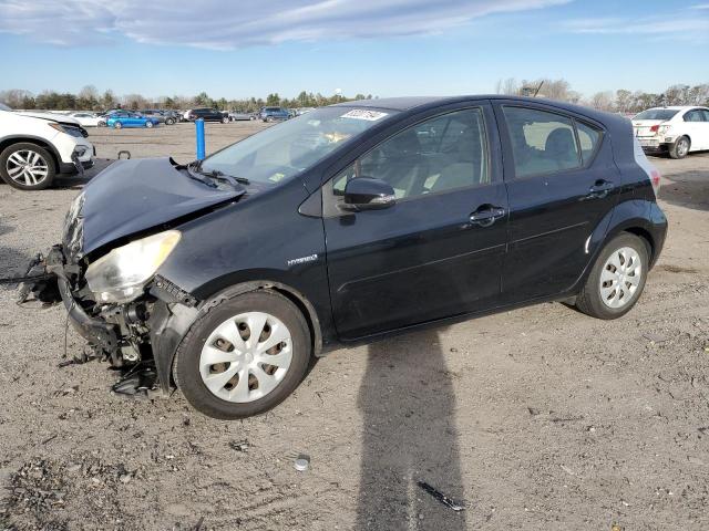 TOYOTA PRIUS C 2013 with VIN JTDKDTB39D1552165 - Photo from auction