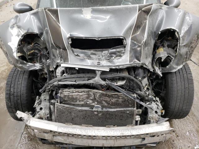 Photo 11 from auction – 2005 MINI COOPER S with VIN WMWRE33595TL14718