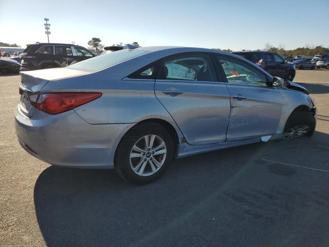 Photo 3 from auction – 2013 HYUNDAI SONATA GLS with VIN 5NPEB4AC7DH759432