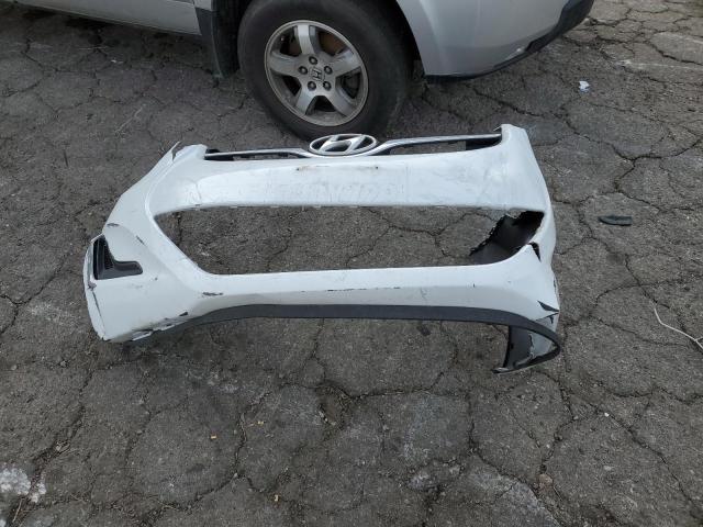 Photo 12 from auction – 2016 HYUNDAI ELANTRA SE with VIN 5NPDH4AE1GH779210