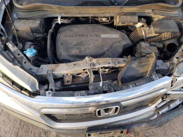 Photo 11 from auction – 2017 HONDA RIDGELINE with VIN 5FPYK2F69HB009420