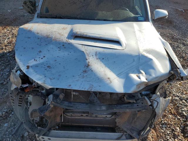 Снимка 12 от търг – 2018 TOYOTA 4RUNNER SR с VIN JTEBU5JR2J5605547