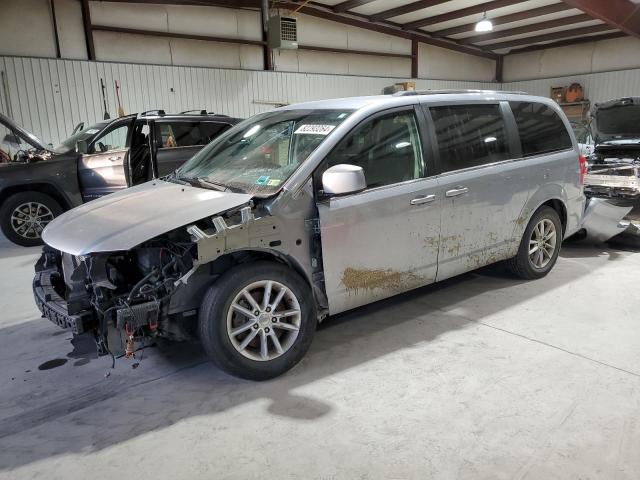 DODGE GRAND CARA 2019 with VIN 2C4RDGCG0KR771676 - Photo from auction