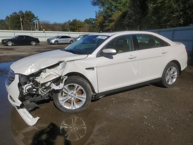 FORD TAURUS SEL 2016 с VIN 1FAHP2E80GG144101 - Снимка от търг