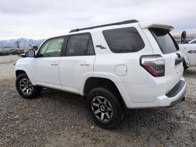 Photo 2 from auction – 2022 TOYOTA 4RUNNER SR with VIN JTERU5JR8N5996076