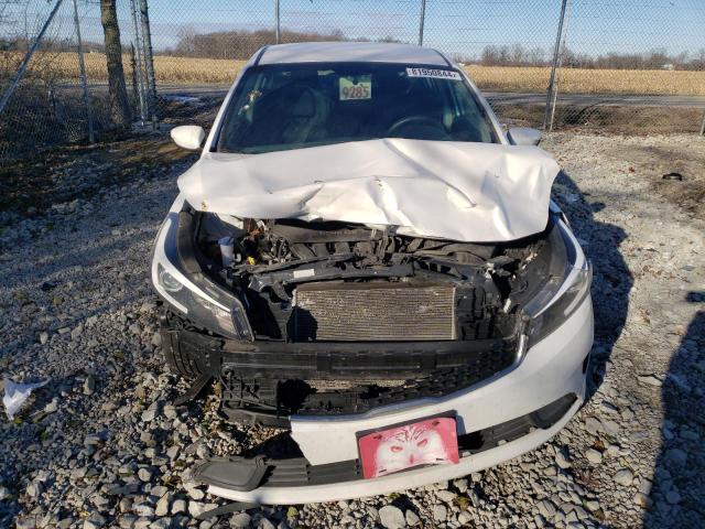 Photo 5 from auction – 2017 KIA FORTE LX with VIN 3KPFL4A76HE102782